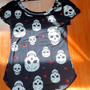 Black stretchy comfy roses, skull